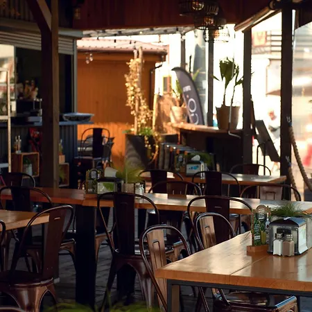 Big Foot By Mango Food&bar Affittacamere Karwia