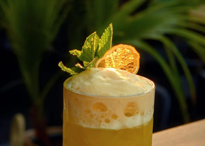 Big Foot By Mango Food&bar Гостевой дом